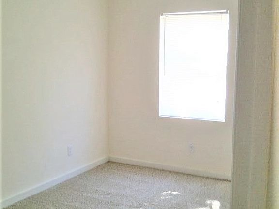 5th image of 1244 Holden Dr