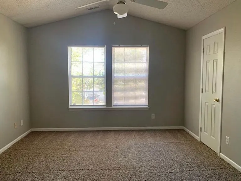 1286 Kenwood Dr — Photo 13