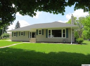 220 3rd St NE, Renville, MN 56284