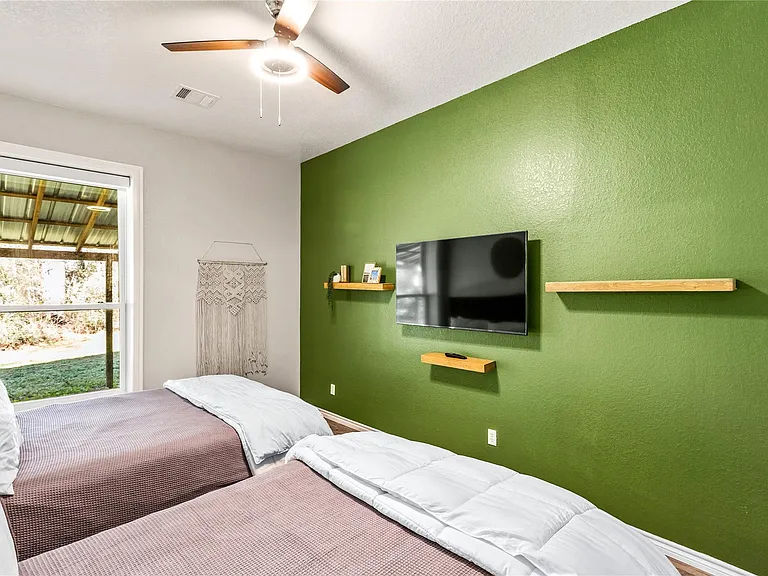 25400 Pine Ridge Rd — Photo 10