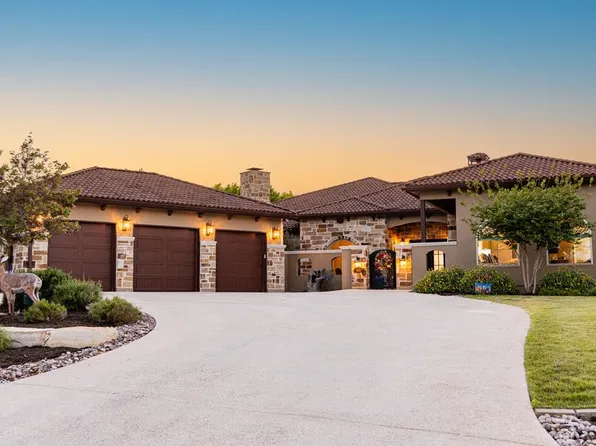 2072 Toscano Way E, Kerrville, TX 78028