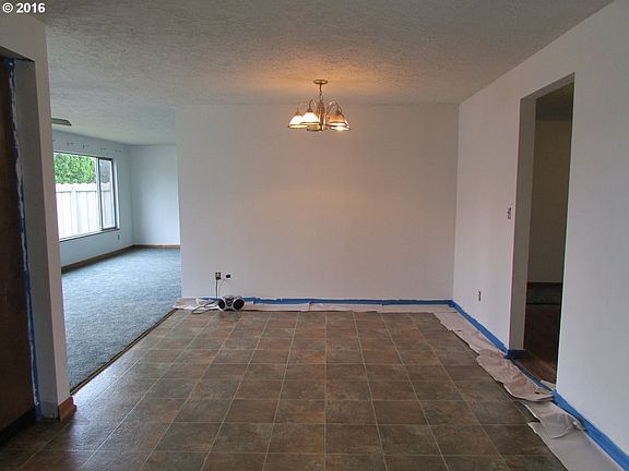 5th image of 3914 Cottonwood St