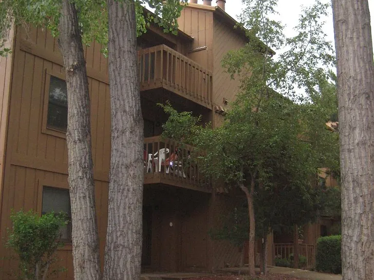 2932 Shadow Creek Dr — Photo 1