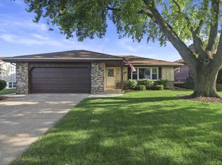 6105 68th St, Kenosha, WI 53142