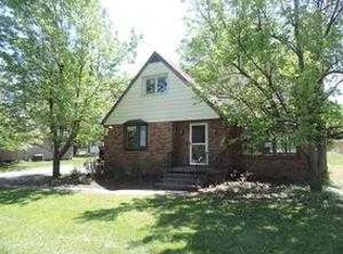 8459 Sheridan Dr, Williamsville, NY 14221