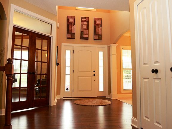 Foyer 15x8