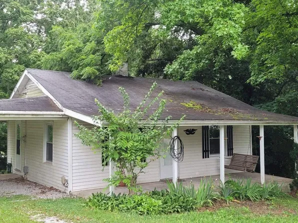 1412 N 11th St, Mount Vernon, IL 62864