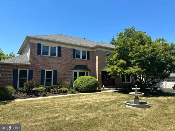 2021 Country Club Dr, Doylestown, PA 18901