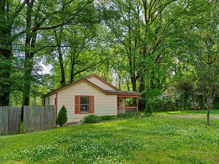 3066 Redbud Rd — Photo 3