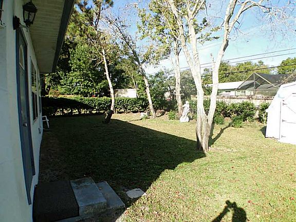 5th image of 506 Edmonton Ct
