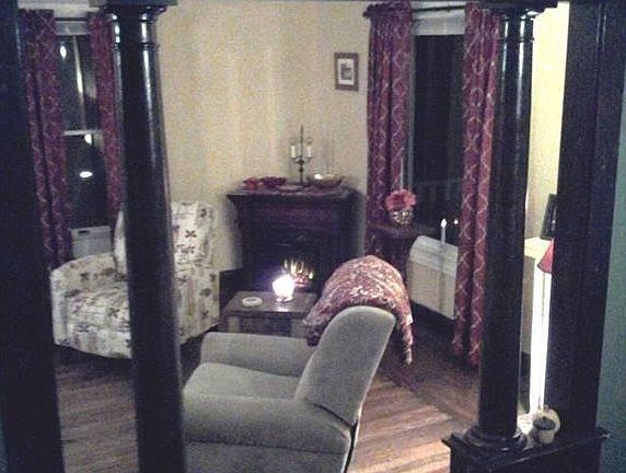 5th image of 106 N Elm St