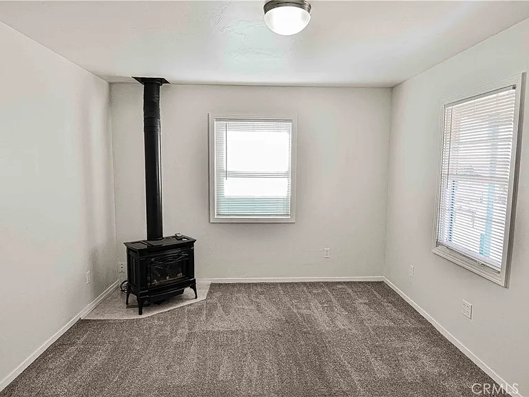 960 Balboa St — Photo 3