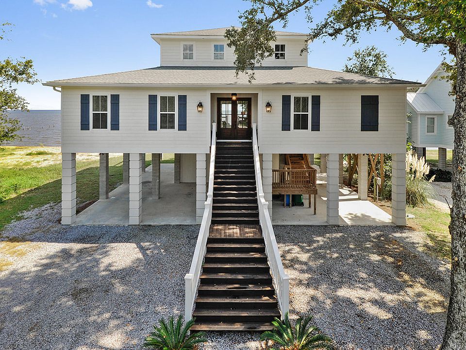 1st image of 5017 E Belle Fontaine Dr