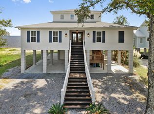 5017 E Belle Fontaine Dr, Ocean Springs, MS 39564
