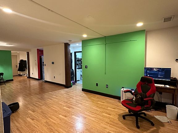 5th image of 10 Weston Ave APT 110