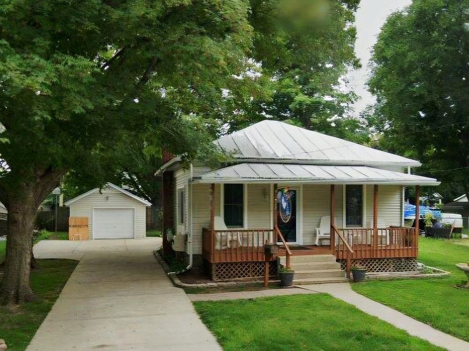 1st image of 412 N Pearl St