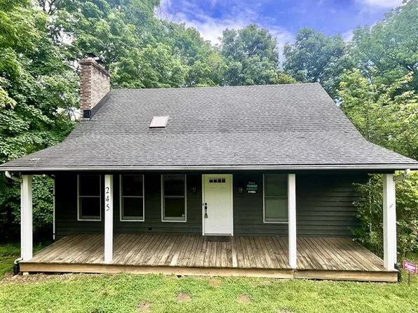 245 Lakeview Dr, Scottsville, KY 42164