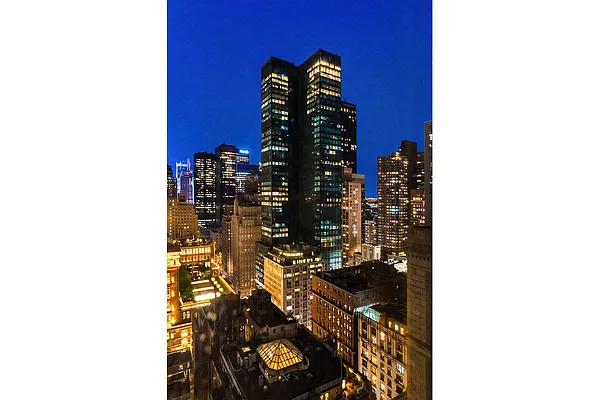 Rented by Warburg | media 20