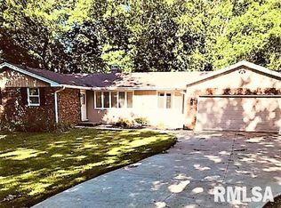 8920 N Picture Ridge Rd, Peoria, IL 61615