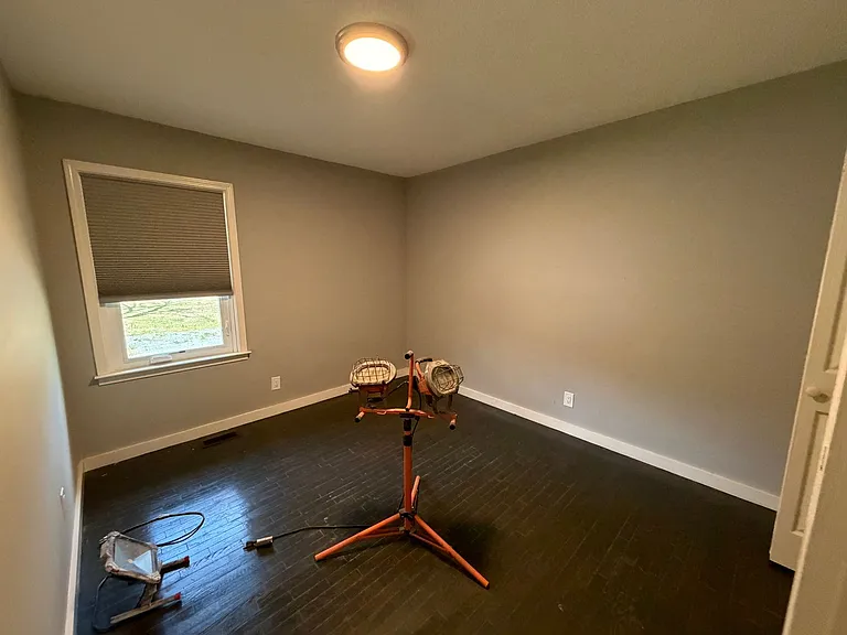 32 Lovers Ln NE — Photo 20