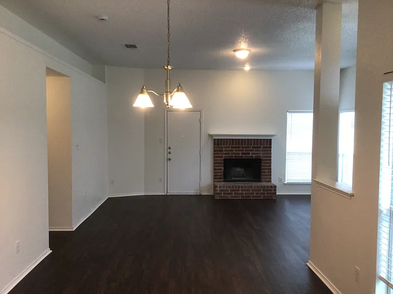 505 Judy Ln — Photo 5