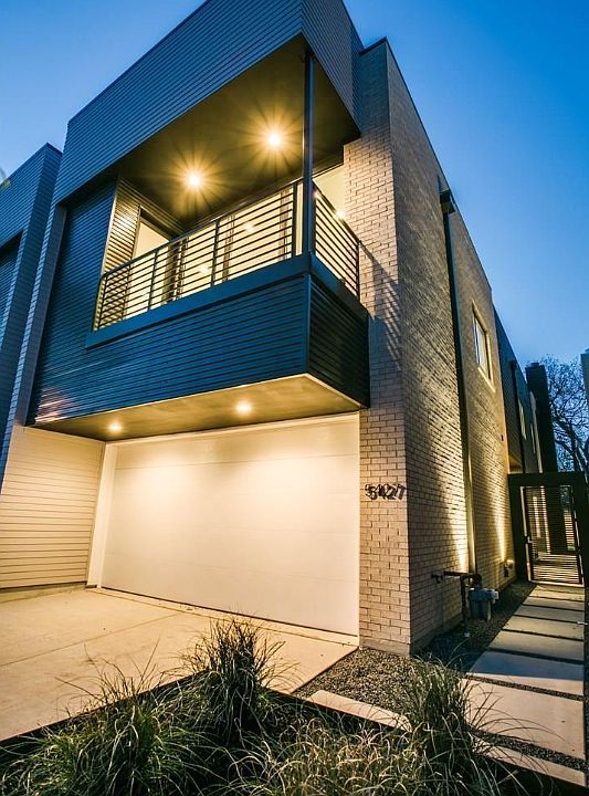Front of duplex