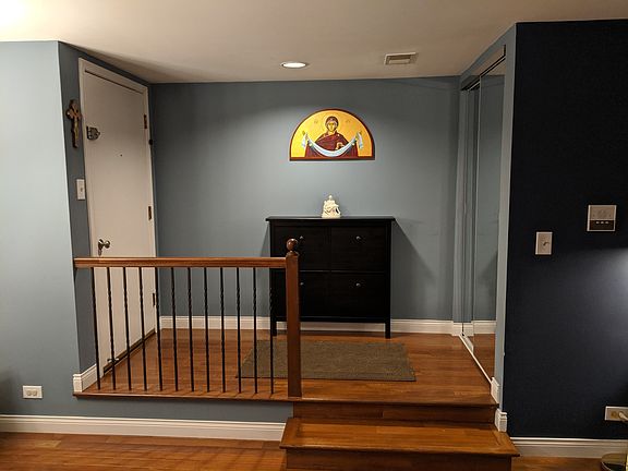 3rd image of 901 Knottingham Dr #1BL