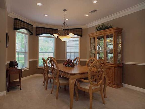 5th image of 30313 Berry Creek Dr