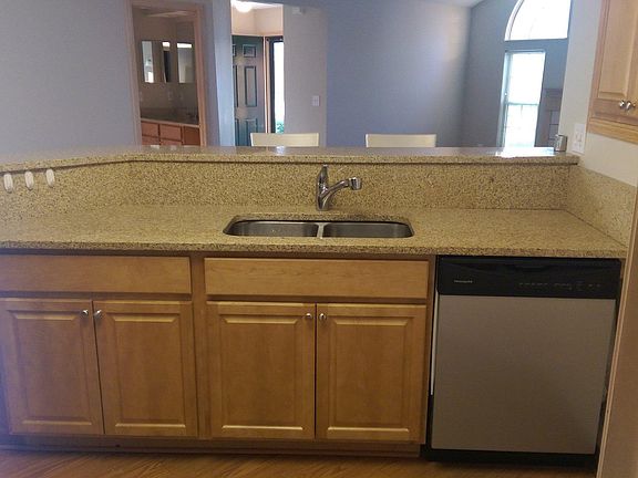 3rd image of 3876 Oakbrook Ln #3876