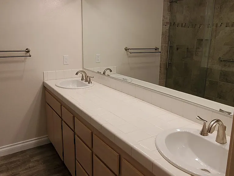 580 Camino De La Reina — Photo 11