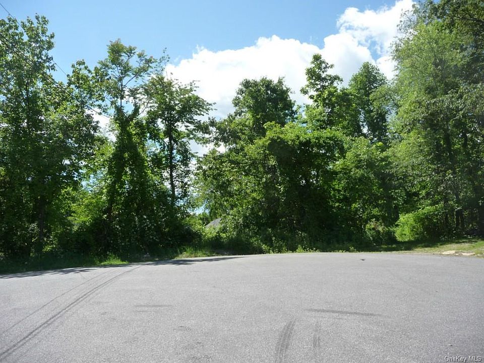 2nd image of 56 Mi Anna Dr