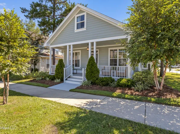 19732 Charleston Ave, Biloxi, MS 39532