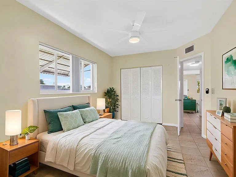 3402 Cynthia Ln #201 — Photo 35