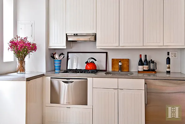 Sold by Halstead Real Estate | media 10