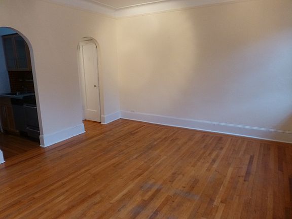4th image of 26 W 95th St APT 8