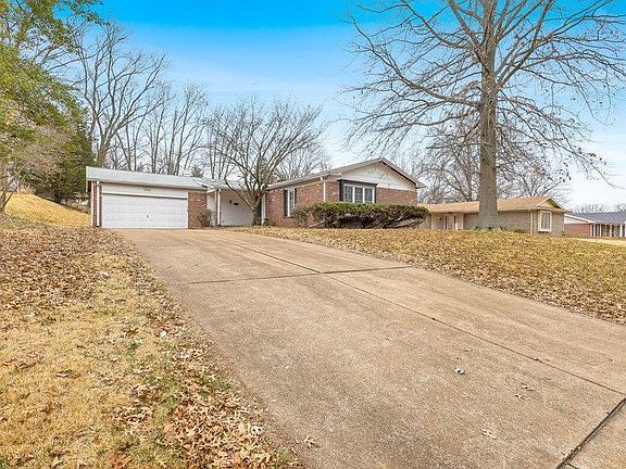2nd image of 6980 Lakeside Hills Dr