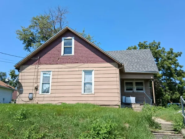 1216 Fremont St, Des Moines, IA 50316