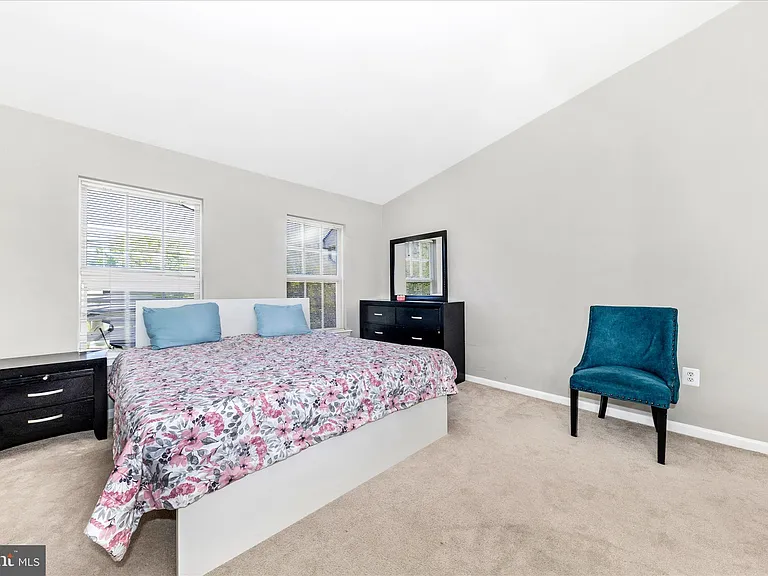 9215 McCarty Rd — Photo 12