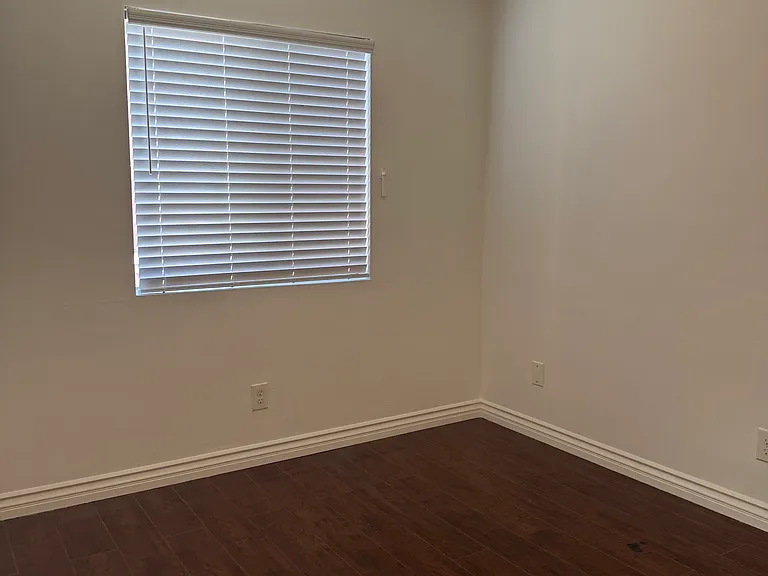 3214 Castalia Ave #4 — Photo 10