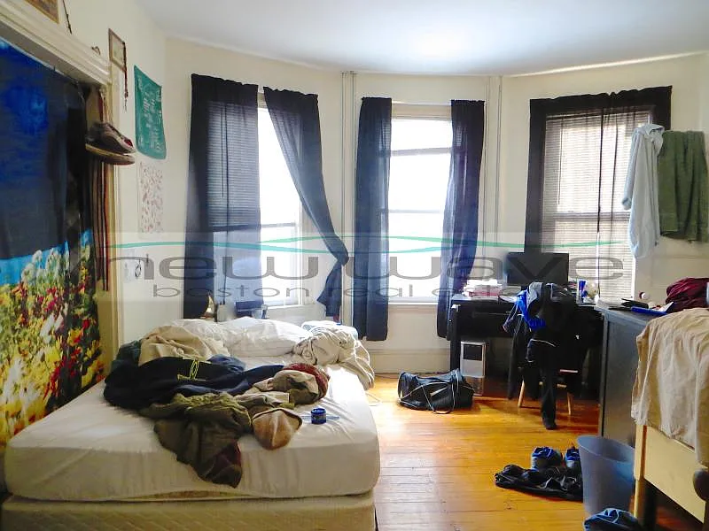 121 Calumet St #1