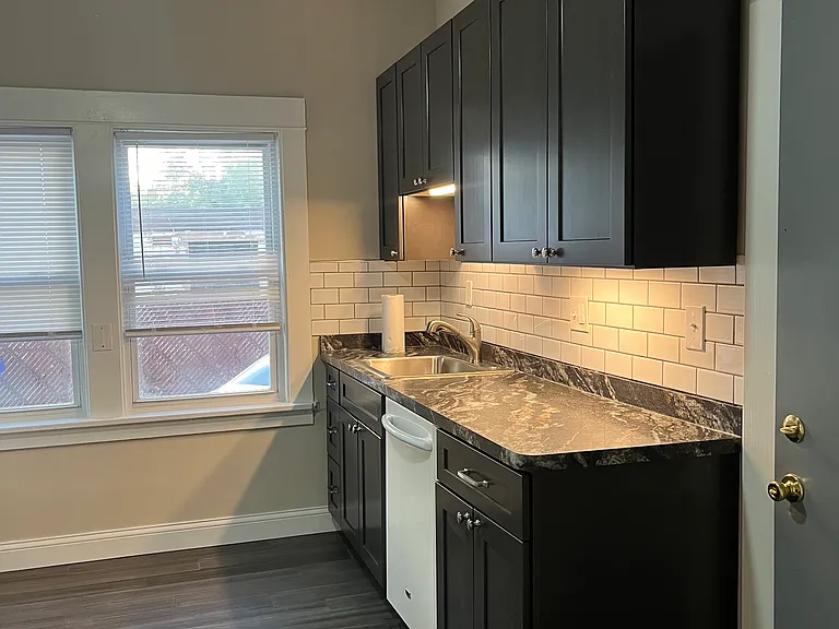 15615 Huntmere Ave #1 — Photo 10