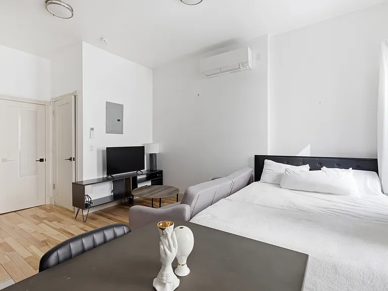 47 W 71st St #5R — Photo 4