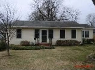 13 Raines Ave, Sandston, VA 23150