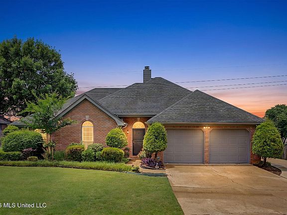 2nd image of 5265 Pear Dr