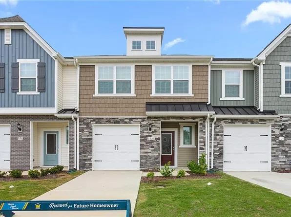 2130 Willow Glen Dr, Graham, NC 27253