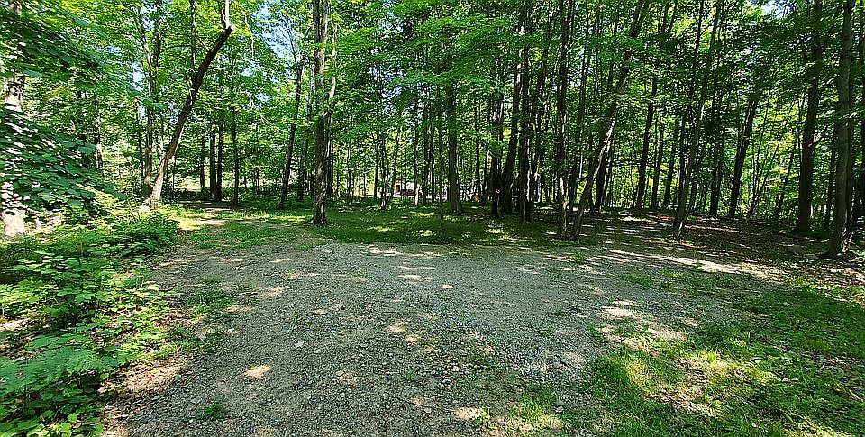 2nd image of 5332 Hyland Dr