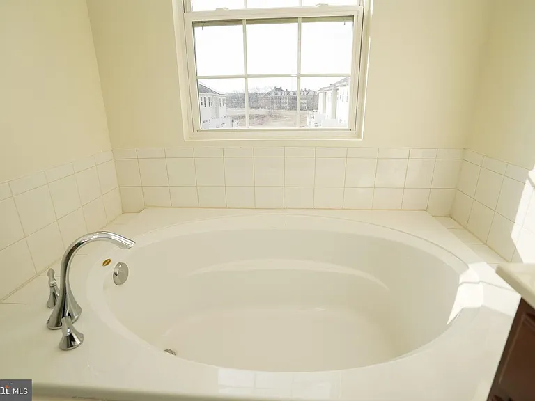 7810 Quidditch Ln — Photo 17
