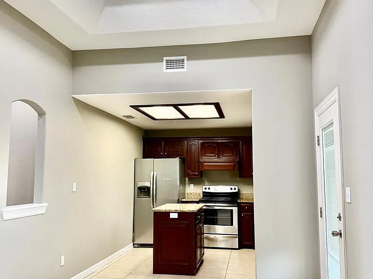 3310 Legacy Ln — Photo 25