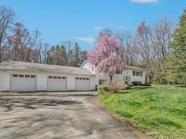 15 Browns Road, Walden, NY 12586