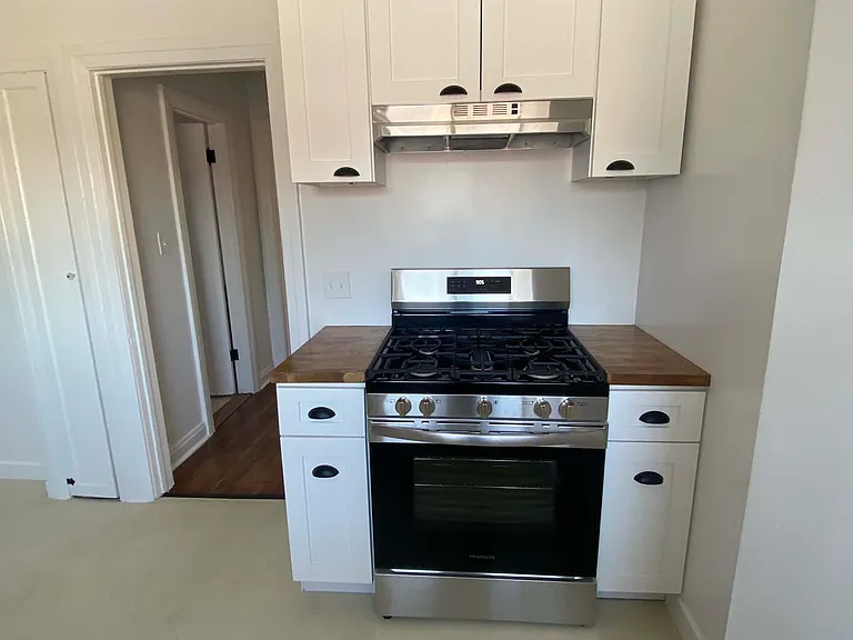1134 N Evergreen Ave — Photo 31